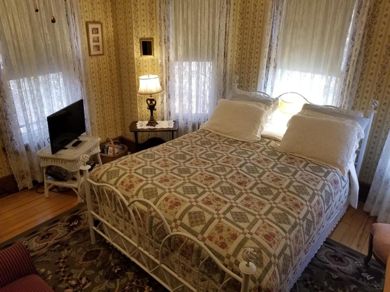 Rose & Thistle Bed & Breakfast Cooperstown Kültér fotó